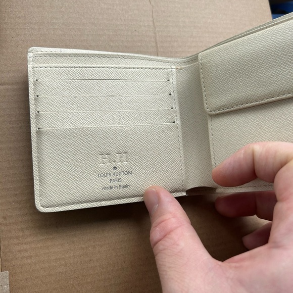 Louis Vuitton Checkered Wallet - White and Blue - Picture 3 of 5